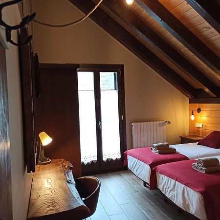 Casa Rural Elurkoia Isaba Exteriör bild