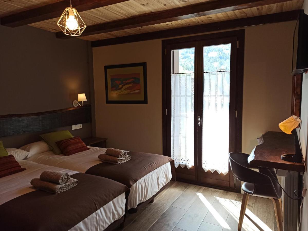Casa Rural Elurkoia Isaba Exteriör bild